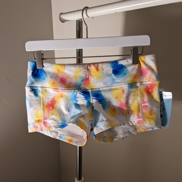 Fleo pineapple shorts NWT - Picture 3 of 3